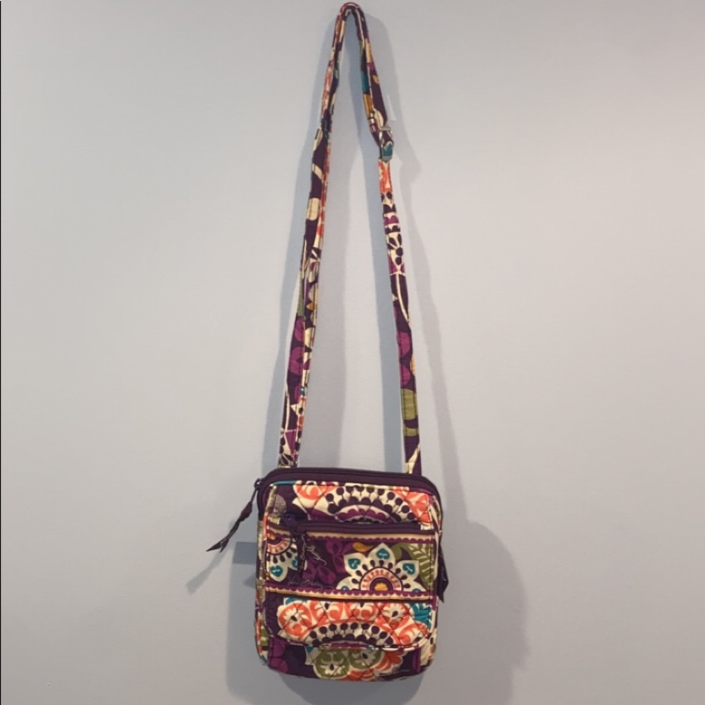 Perfect condition Vera Bradley cross body!